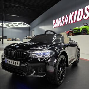 BMW M5 24 volt metallic zwarte kinderauto